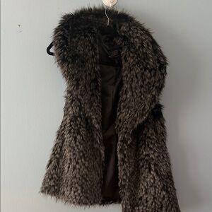 Women's Plush Faux Fur Jacket - Black and Gray